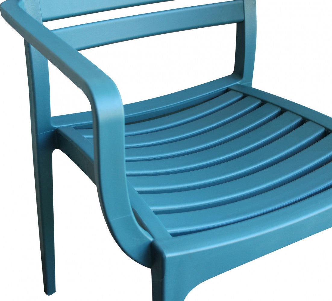 Dettaglio della struttura in polipropilene della poltrona Eveline.