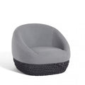 Poltrona Girevole Lafayette con struttura in alluminio e rivestimento in corde grigie, completa di cuscini.