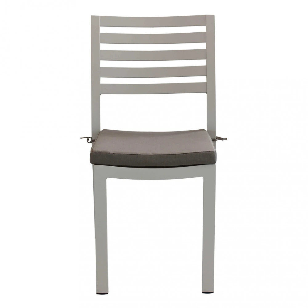 Poltrona Jamaica Tortora impilabile con struttura in alluminio e seduta in textilene, design versatile per esterni, profilo anteriore