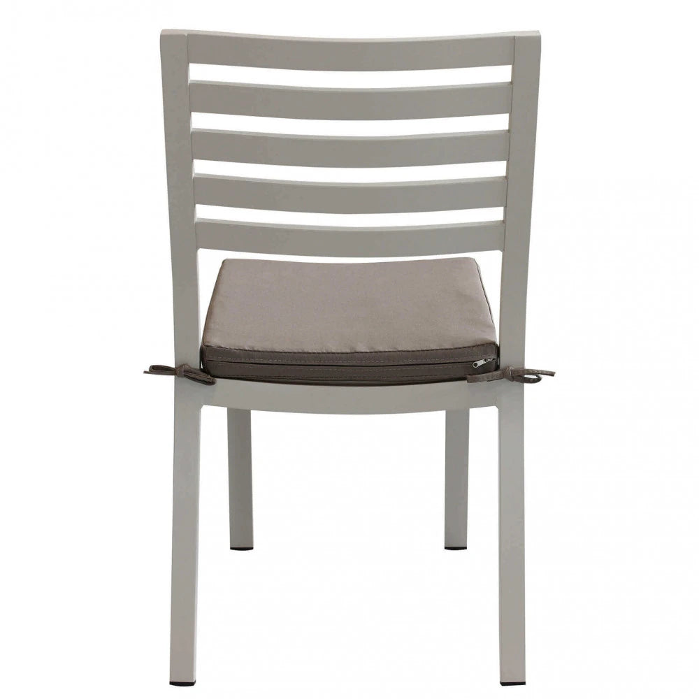 Poltrona Jamaica Tortora impilabile con struttura in alluminio e seduta in textilene, design versatile per esterni, vista posteriore