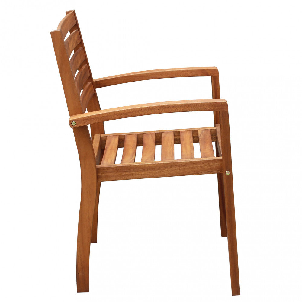 Poltrona da Esterno Minerva impilabile in legno di acacia massiccio colore naturale.