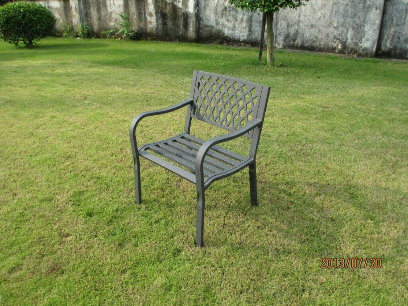 Poltrona outdoor Cosma Montreal in acciaio nero