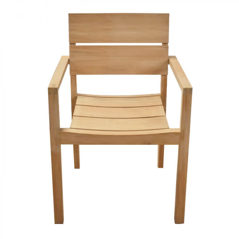 Vista frontale diretta della Poltrona Parker in teak, mostrando la geometria pulita dello schienale e della seduta.