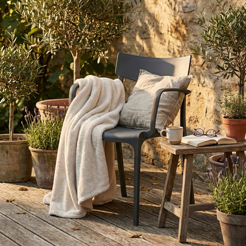 Poltrona Provence in Polipropilene Nero - HF807379-NERO