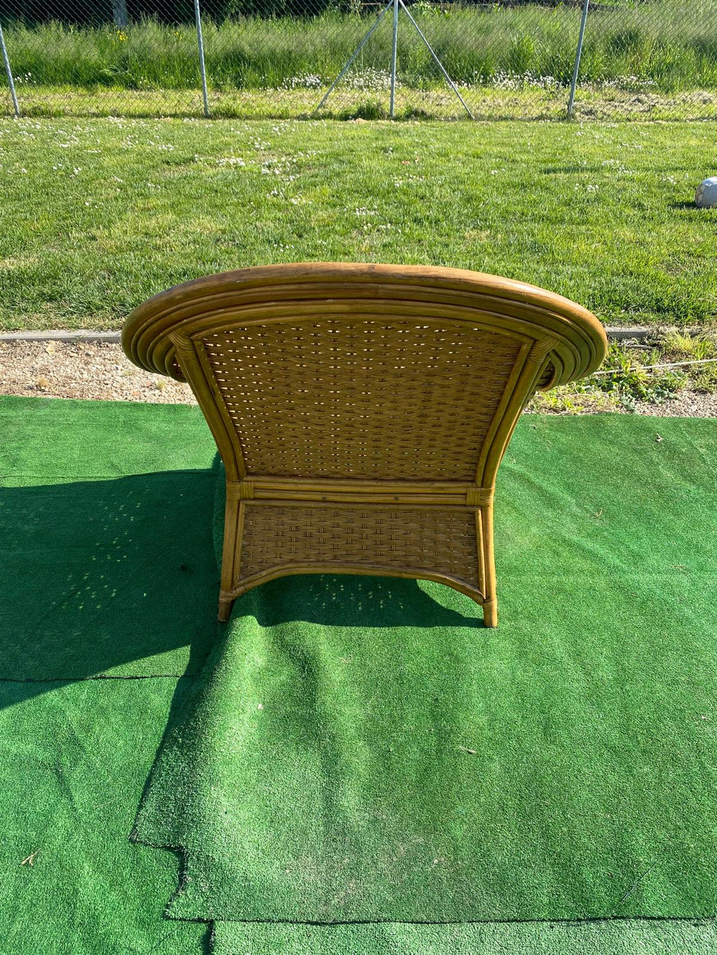 Poltrona in midollino stile coloniale