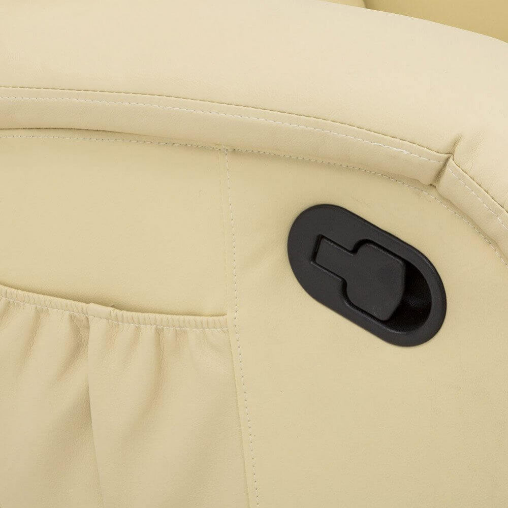 Dettaglio ravvicinato del rivestimento in ecopelle beige di prima qualità, mostrando le cuciture sartoriali e la maniglia di reclinazione.