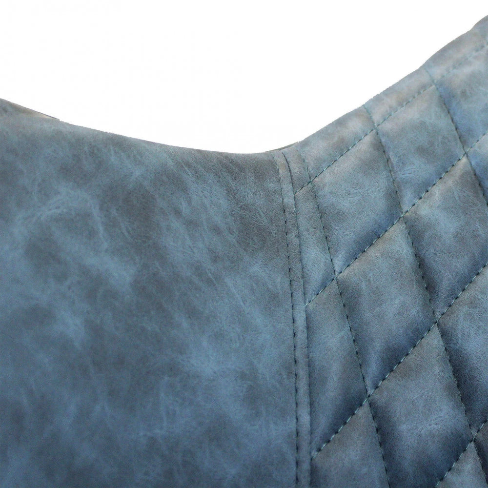 Poltrona Sindy Blu: Colore Intenso e Comfort Ineguagliabile, particolare delle cuciture e trama