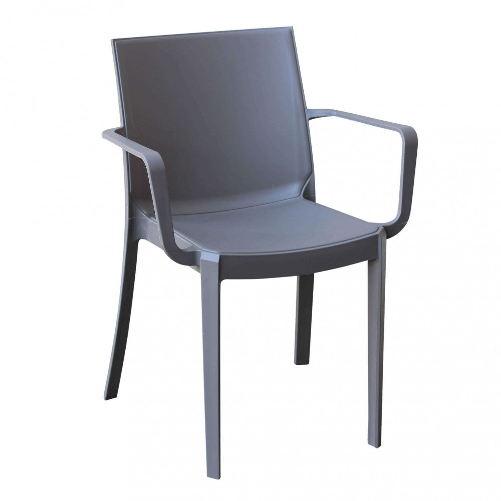 Poltrona Victoria color taupe in polipropilene, leggera e resistente.