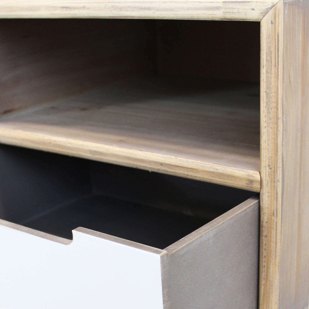 Dettaglio ravvicinato del vano a giorno e del cassetto bianco semi-aperto del porta TV, mostrando lo spessore del materiale MDF.