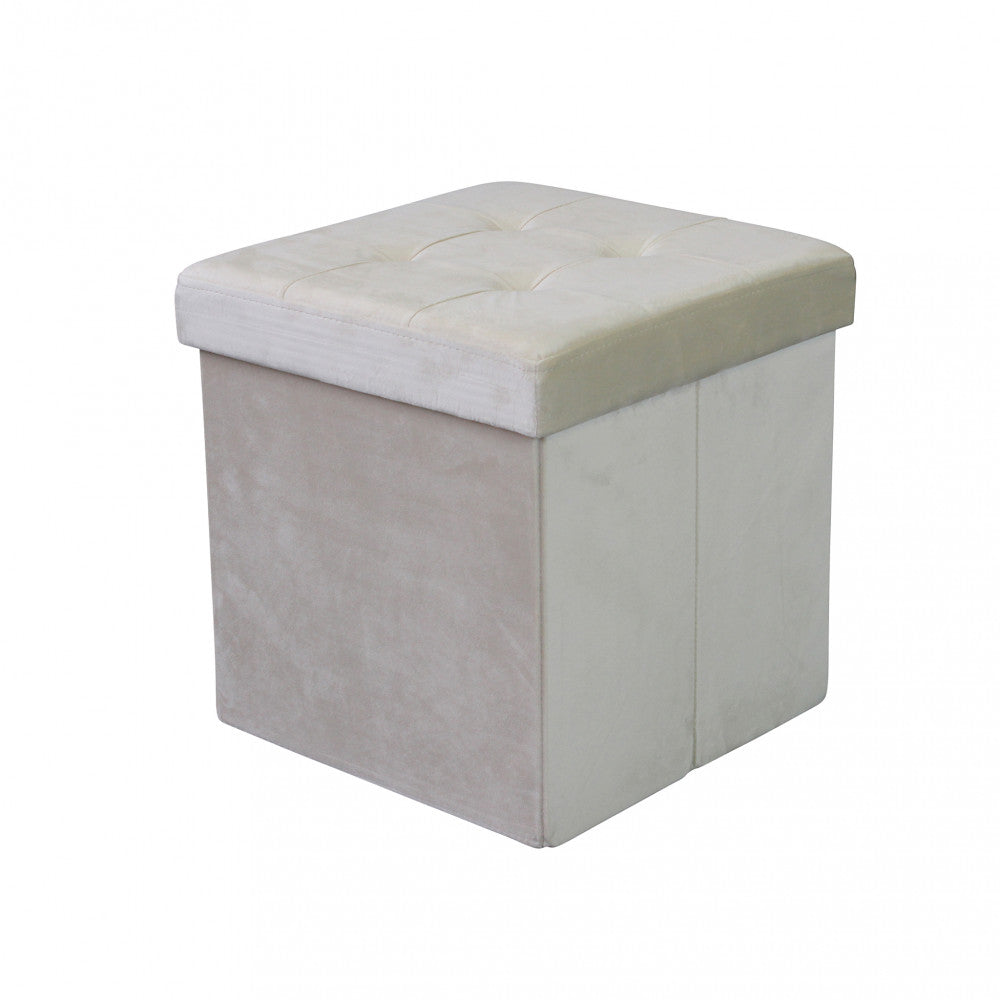 Vista angolare del pouf contenitore quadrato in velluto beige con coperchio imbottito.