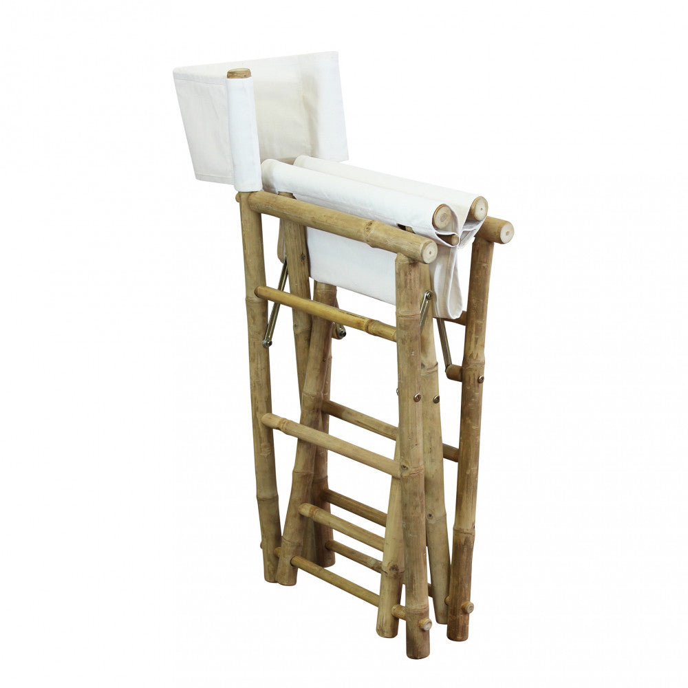 Regista Mojito bianca posizionata in un ambiente esterno luminoso