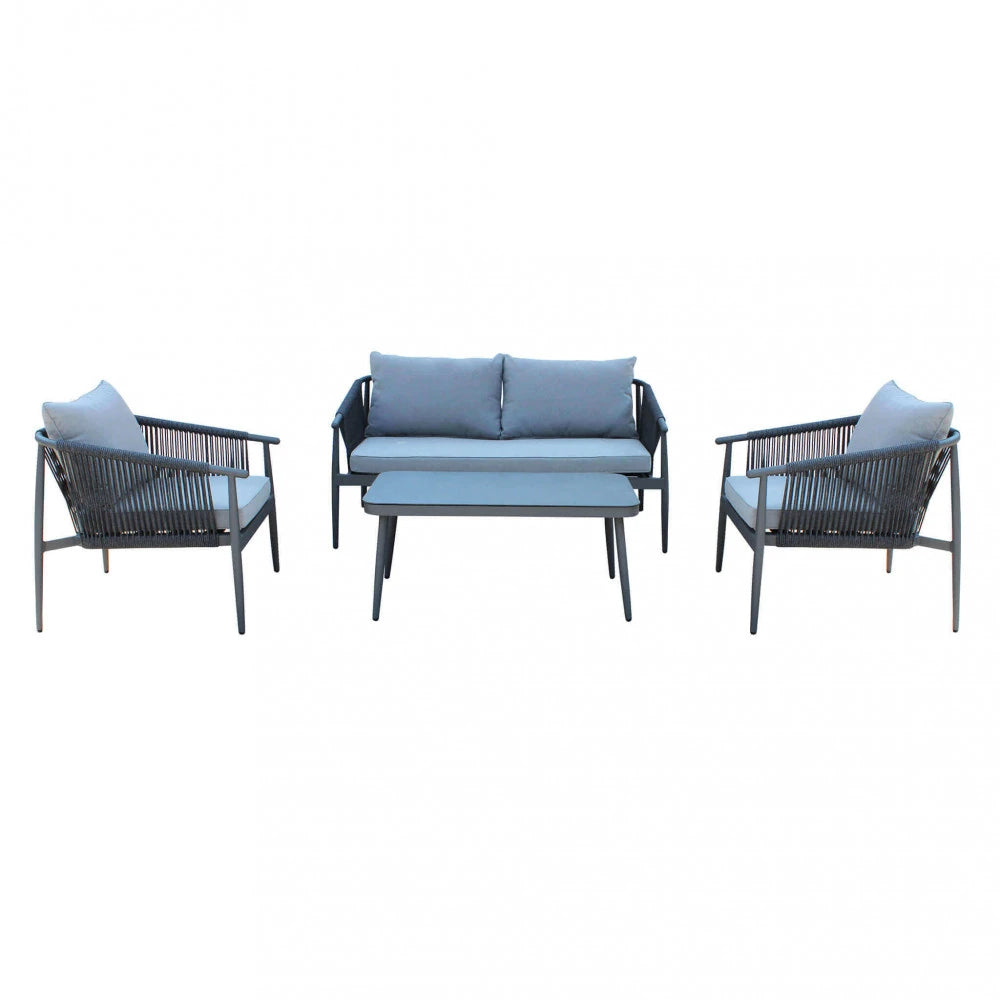 Set salotto da esterno Mumbai 2P con struttura in alluminio grigio scuro, braccioli e schienali in corda tonda sintetica, e cuscini spessi, composto da divano a due posti, due poltrone e un tavolino con piano in vetro. | Albert Stock