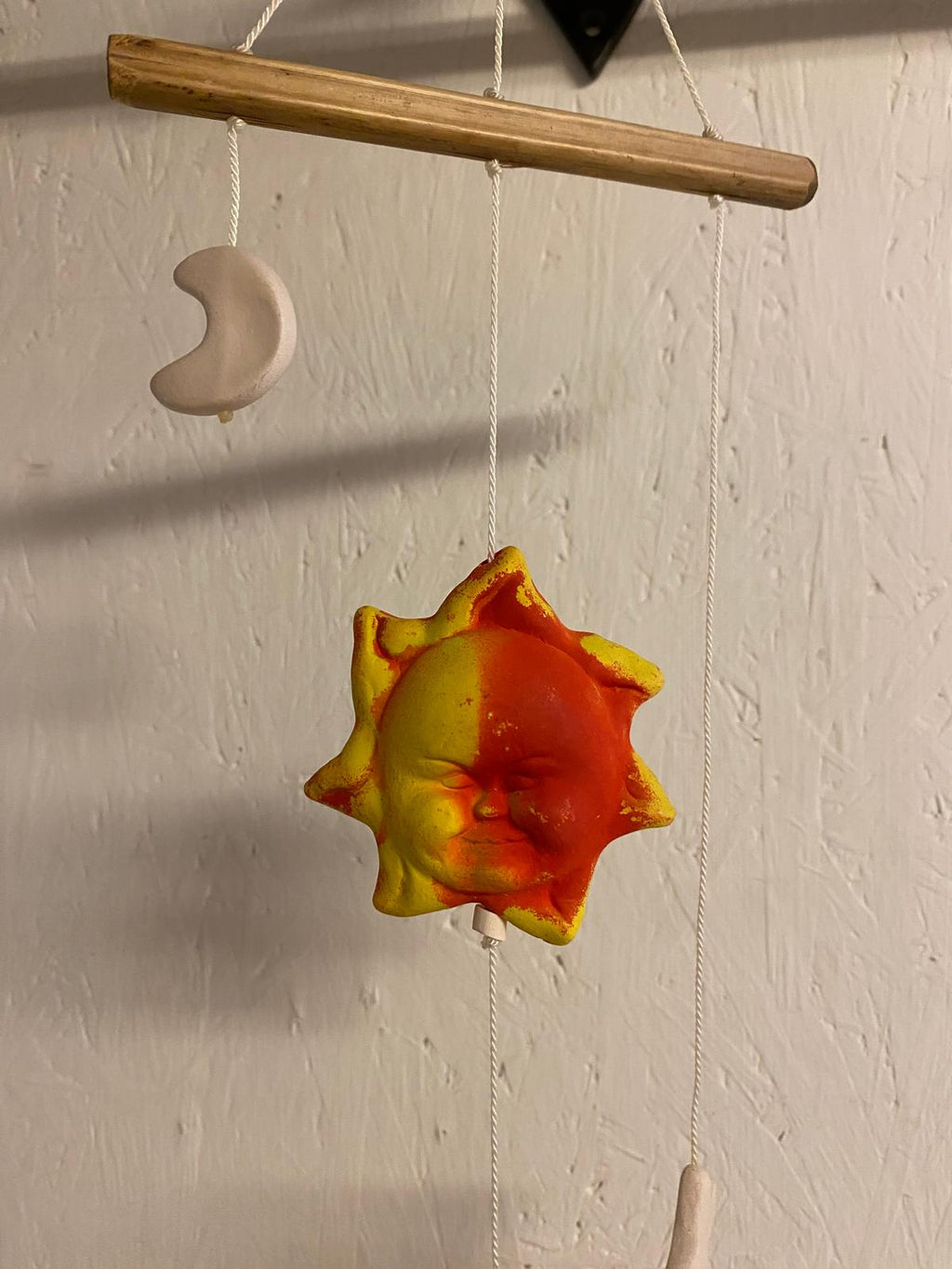 Scacciapensieri con sole e Luna