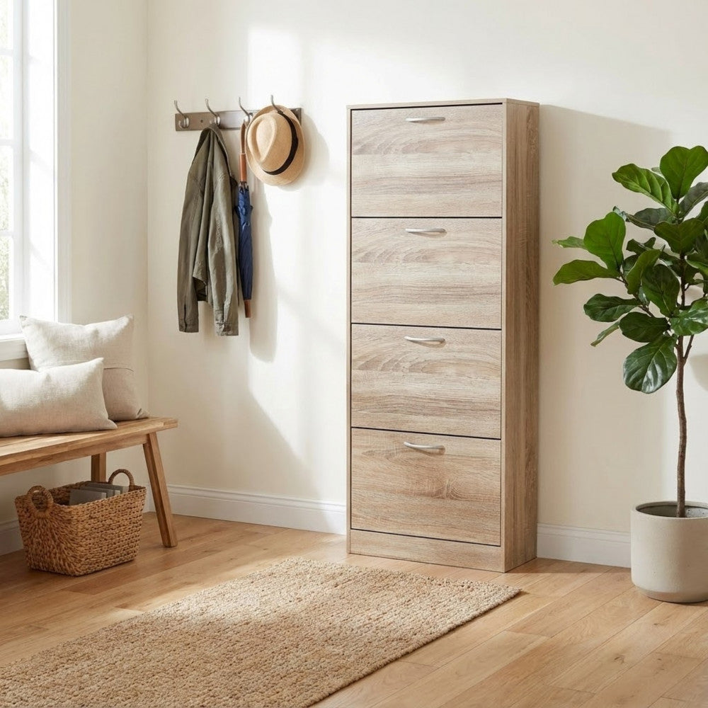 Scarpiera Wendy Naturale ambientata in un ingresso elegante con panca in legno, cuscini e pianta decorativa.