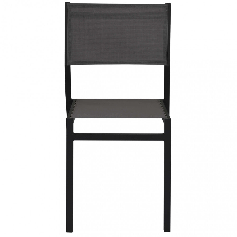 Sedia da Esterno Avana con struttura in alluminio bianco e textilene grigio chiaro.