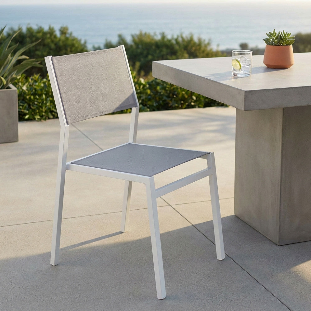 Sedia outdoor Cosma Avana in alluminio bianco vista frontale
