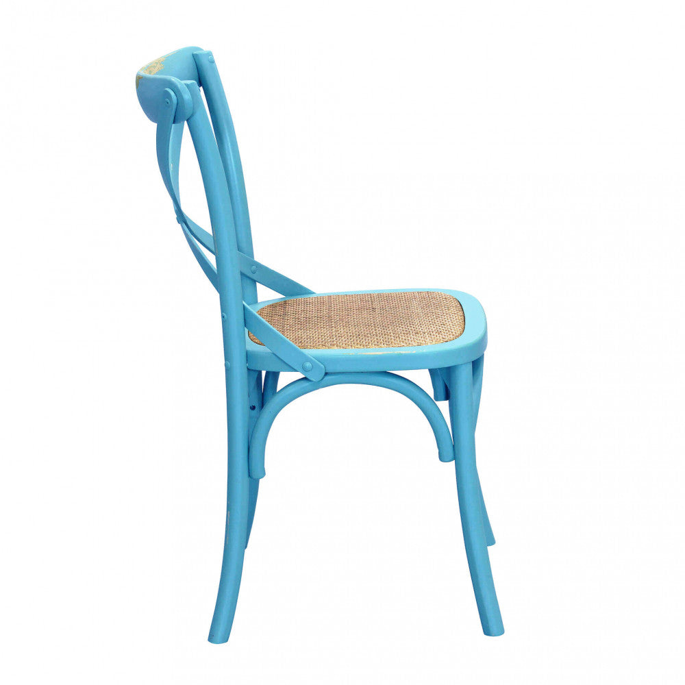Profilo laterale della sedia da pranzo in legno azzurro che mostra l'inclinazione ergonomica dello schienale.