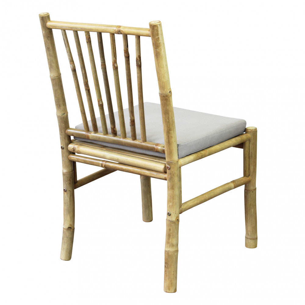 Dettaglio della trama in bamboo dello schienale della sedia Cuba Libre.