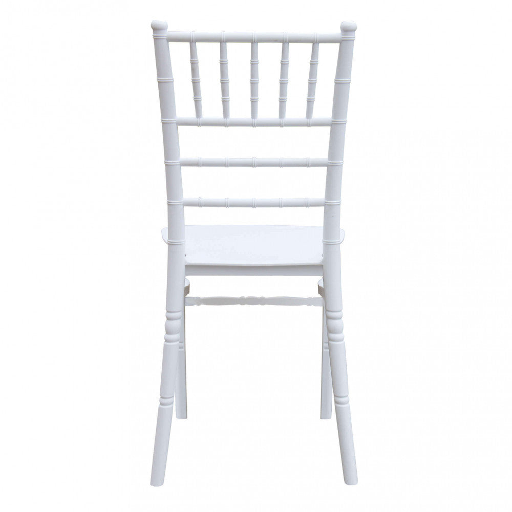 Sedia da Esterno Impilabile Nelly color bianco, realizzata in polipropilene.