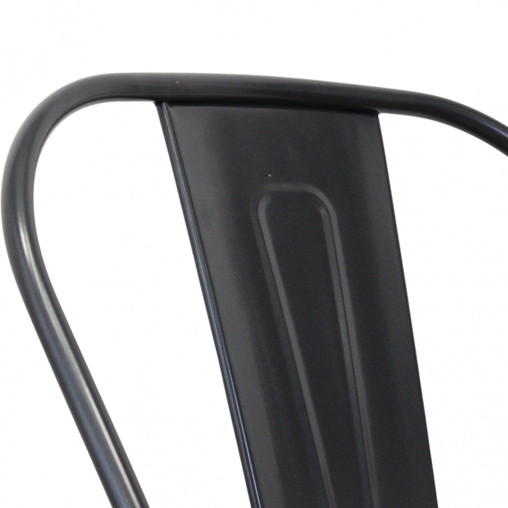 Dettaglio ravvicinato dello schienale ergonomico della sedia industrial Lola.