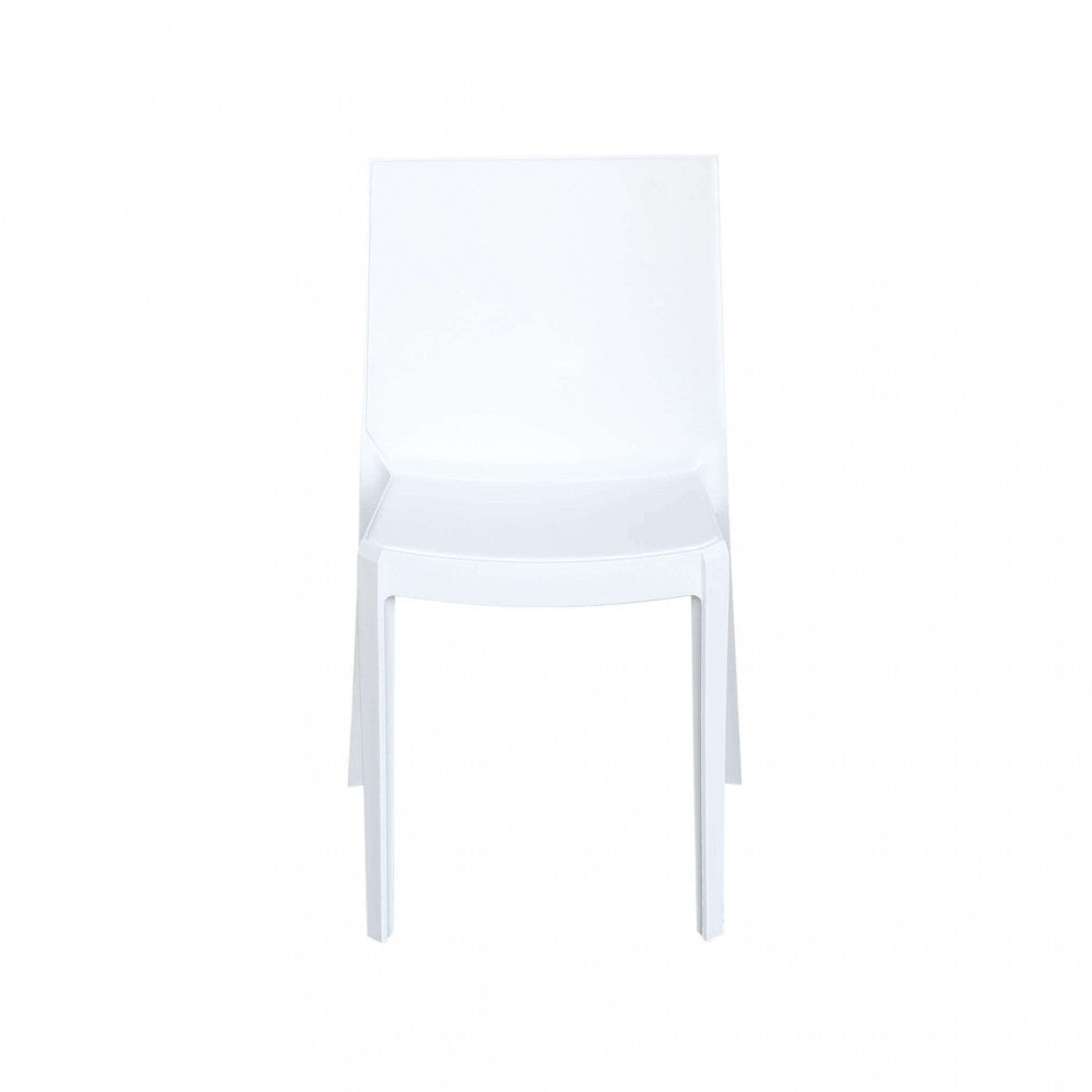 Vista frontale della sedia Perla bianca, che evidenzia la seduta ergonomica e le linee pulite.