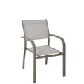 Sedia Viareggio in Alluminio Tortora e seduta/schienale in Textilene Grigio Chiaro, impilabile e resistente, ideale per giardino e terrazza.