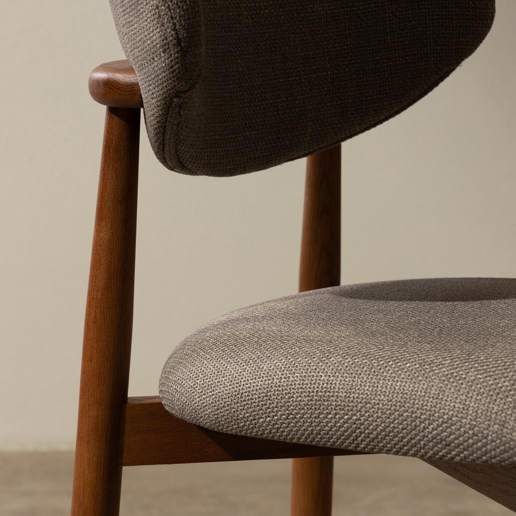 Set da 2 sedie Mia grigio scuro con gambe in rovere noce - NN-MIA-UPH-CHA-WAL-198 - foto 4
