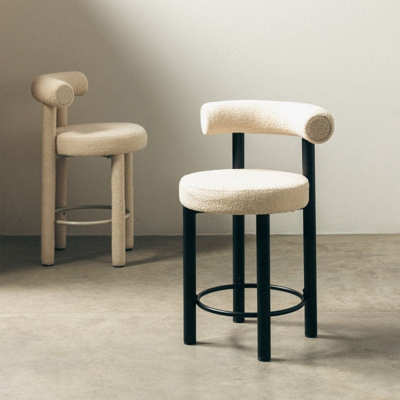 Set da 2 sgabelli Perer in bouclé beige con gambe nere - NN-PER-UPH-STO-BEI-603 - foto 2