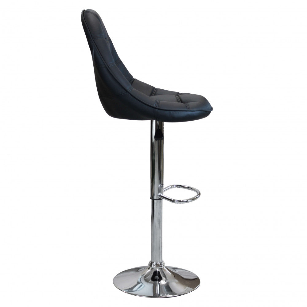 Profilo laterale dello sgabello FLYNN, che mostra la curvatura ergonomica della seduta e il poggiapiedi in metallo.