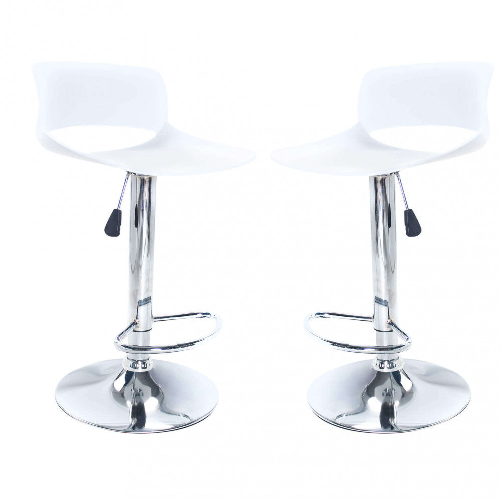 Vista frontale di due sgabelli moderni Lenox con seduta ergonomica bianca e poggiapiedi