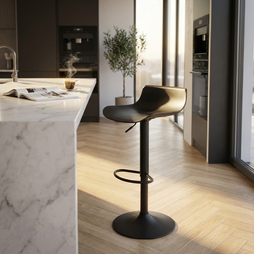 Sgabello Merano in Polipropilene Nero - HF807106-NERO