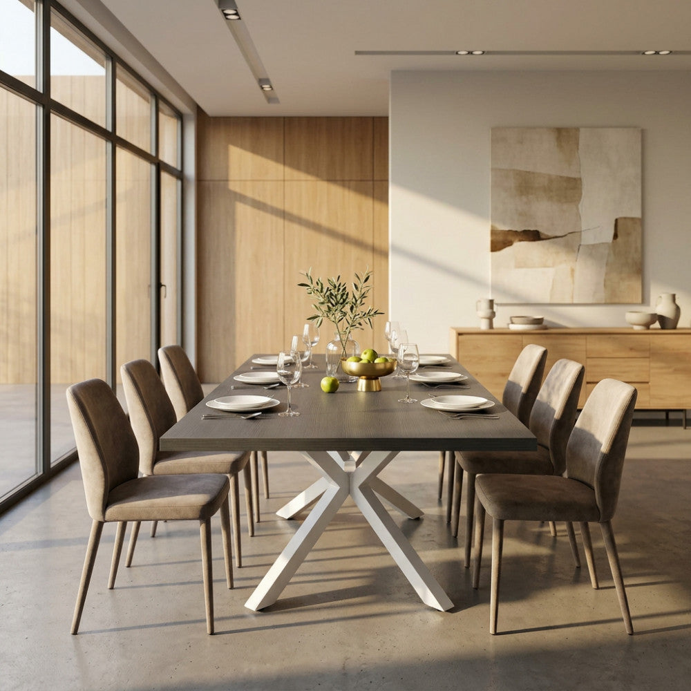 Tavolo da pranzo allungabile antracite e bianco ambientato in una sala da pranzo moderna e luminosa.