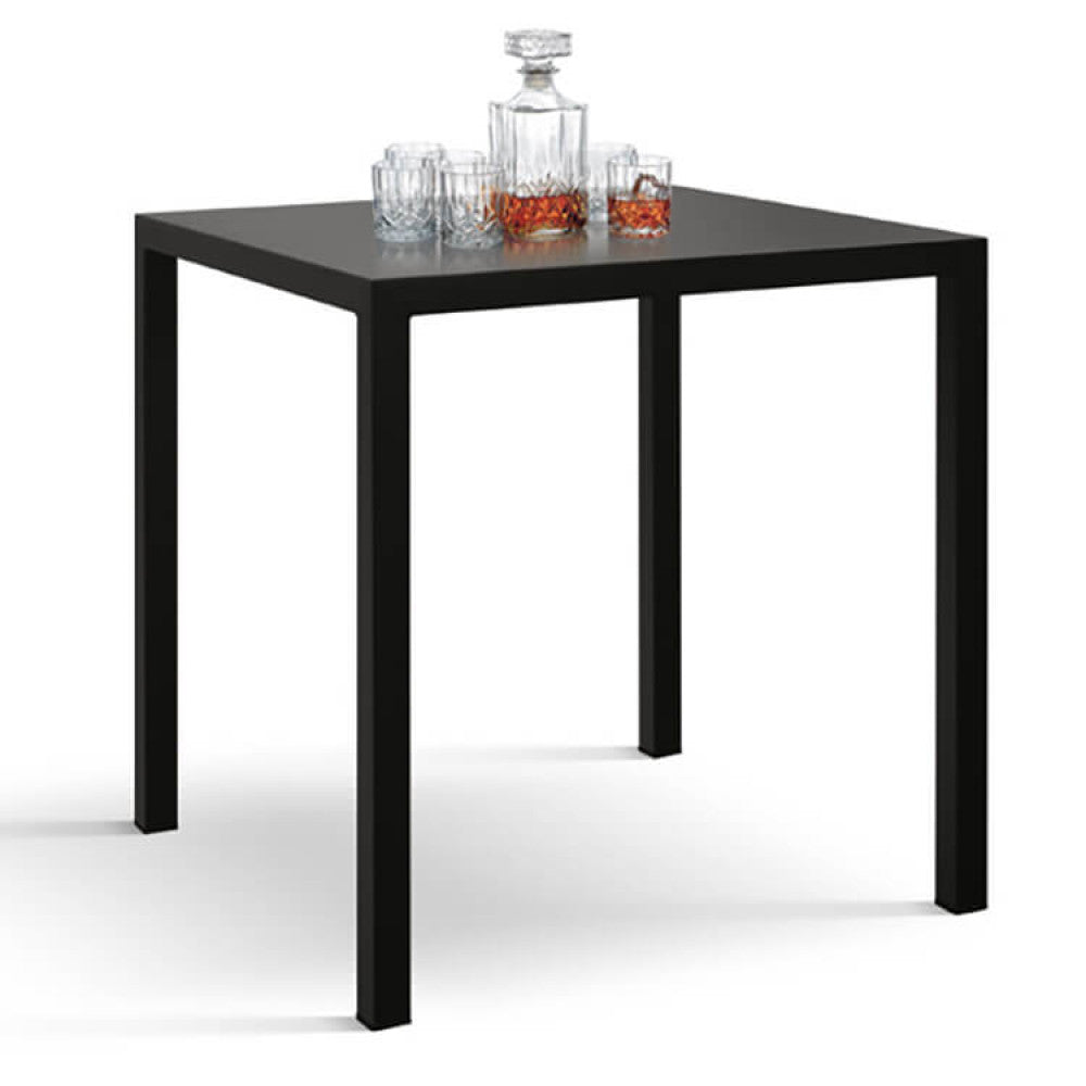 Tavolo autolivellante antracite su una superficie irregolare che mostra la sua stabilità.