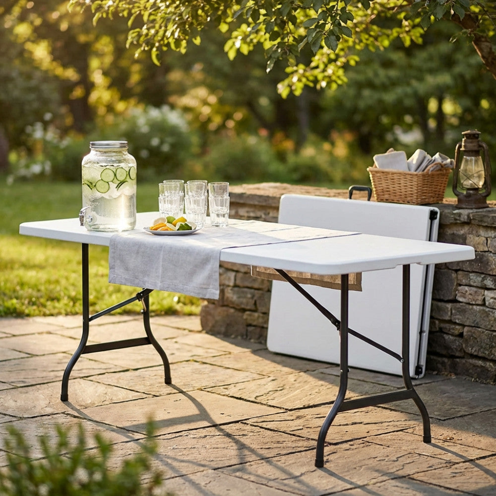 Tavolo da catering Cosma modello CT804539 allestito in giardino