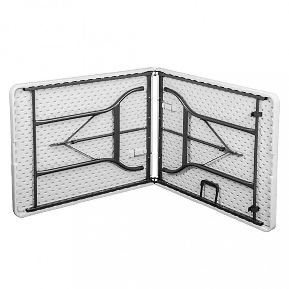 Tavolo pieghevole rettangolare, mostrato aperto in un allestimento per evento, che ne evidenzia l'ampiezza e la stabilità | Albert Stock