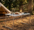 Tavolo pieghevole Cosma Modello BC807834 in ambiente outdoor.