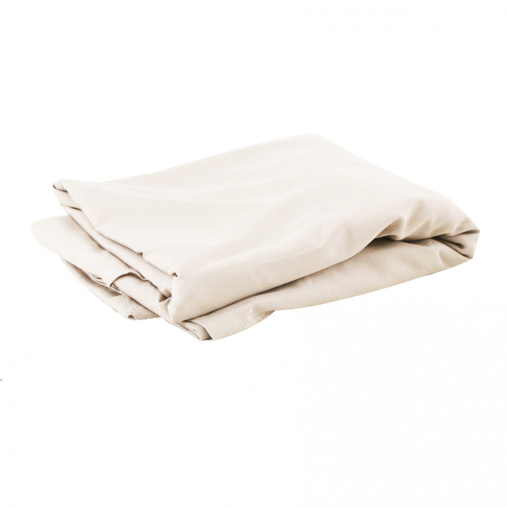 Tessuto in poliestere beige del telo di ricambio per ombrellone Brian, piegato con cura su sfondo bianco.