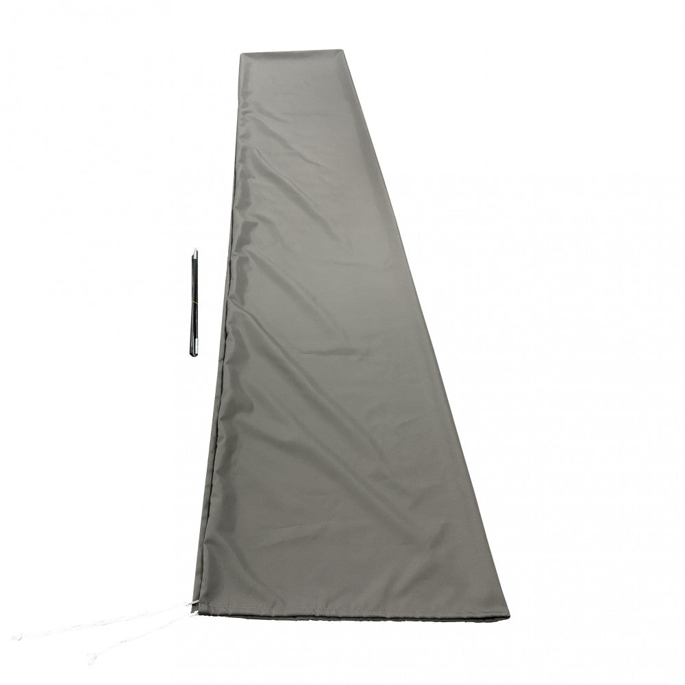 Telo copertura ombrellone grigio disteso con asta di supporto per facilitare l'installazione outdoor.
