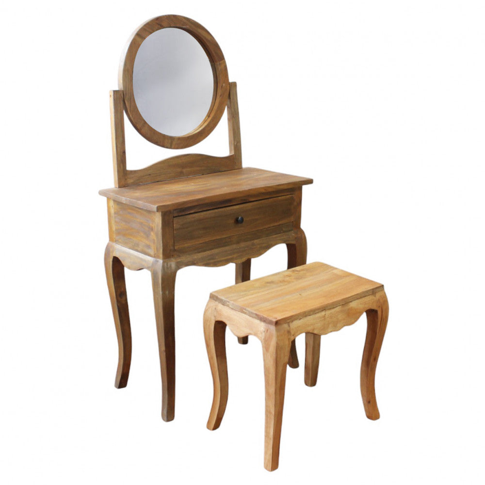 Vista isolata su sfondo bianco della toletta Agatha in legno con sgabello, che evidenzia le gambe sinuose.