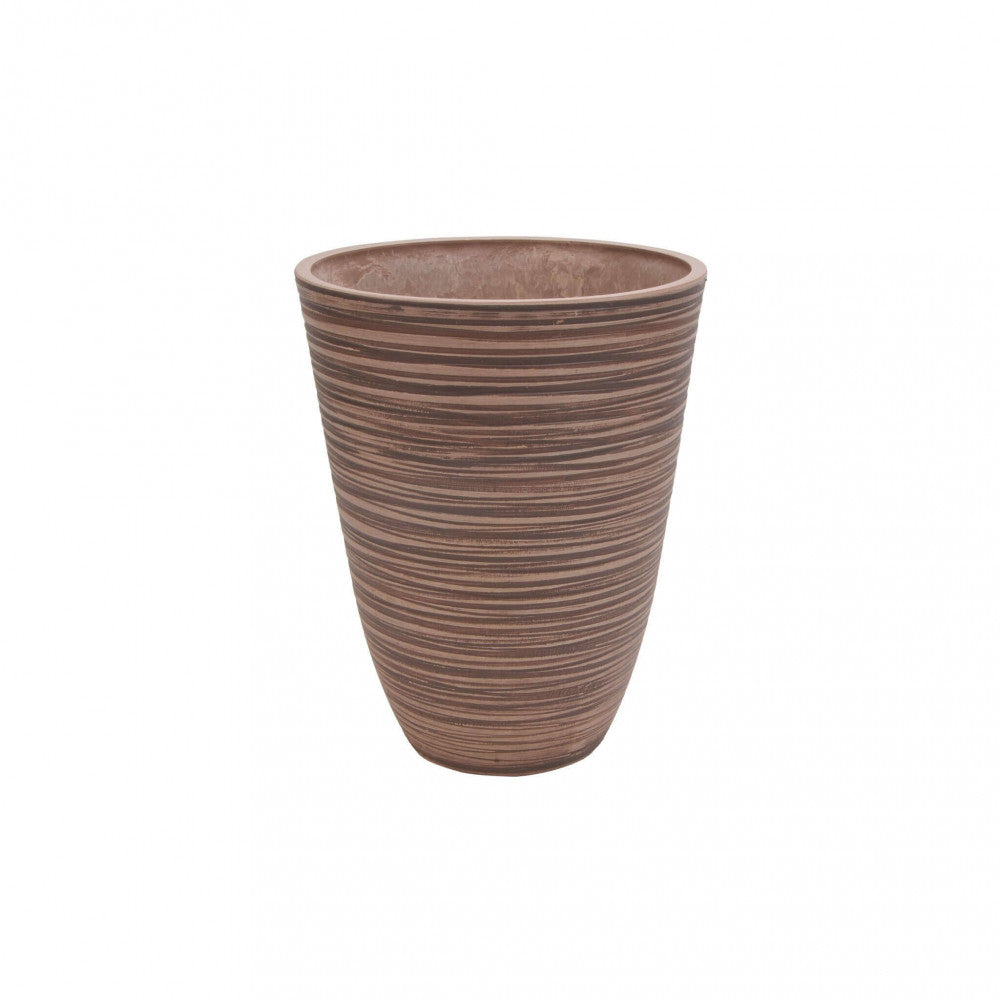 Vista frontale del Vaso Anemone vuoto in fibra sintetica, che evidenzia le eleganti striature orizzontali color taupe.