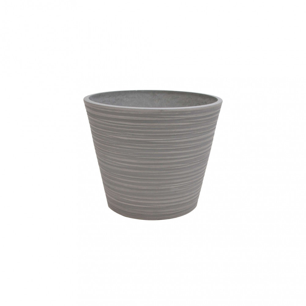 Vista frontale del vaso vuoto Camelia in fibra sintetica, che evidenzia la texture a coste orizzontali e la finitura antracite.